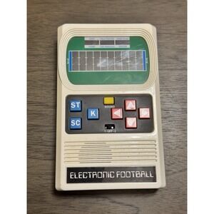 Vintage Mattel Classic Football Handheld Electronic Game 2000 - Tested & Working